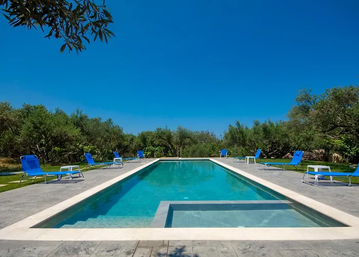Village Drapanias Apartments